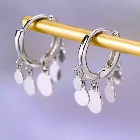 🤍Insta round tassel sterling silver earrings - Picture 1 of 3